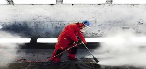 High-pressure water jetting of a large surface